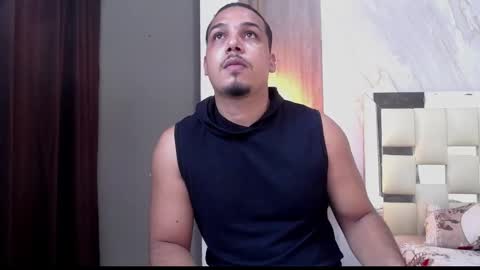 Snapshot of taylor_collins_2 chatting on 7, 10, 2025 taylor_collins_2 online show from 7, 10, 2025