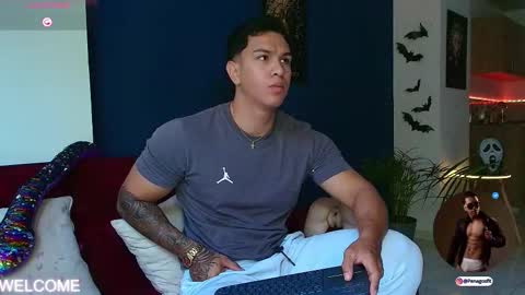 Snapshot of taylor_johnn chatting on 31, 10, 2025 Penagos zz online show from 31, 10, 2025