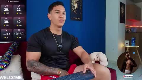 Snapshot of taylor_johnn chatting on 21, 11, 2025 Penagos zz online show from 21, 11, 2025