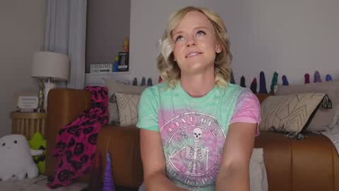 Taylor --  online show from 26, 10, 2025