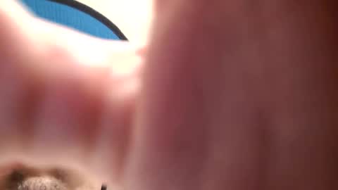 Luis online show from 10, 11, 2025