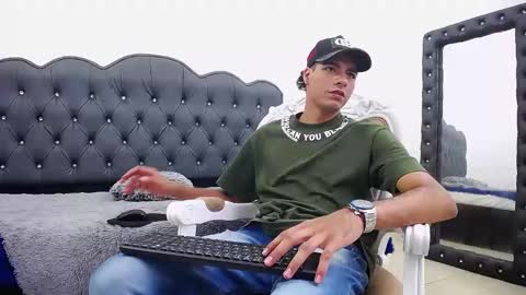 Snapshot of teamporn_18 chatting on 31, 1, 2025 Danger online show from 31, 1, 2025