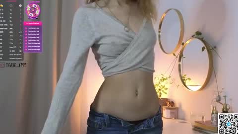 Snapshot of tease_me__ chatting on 1, 3, 2026 Em online show from 1, 3, 2026