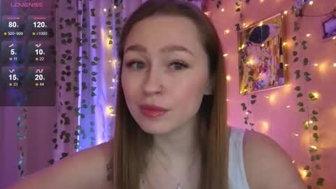 Snapshot of tease_mee_now chatting on 4, 10, 2025 Eva online show from 4, 10, 2025