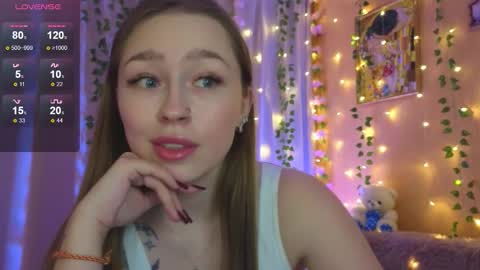 Snapshot of tease_mee_now chatting on 14, 11, 2025 Eva online show from 14, 11, 2025