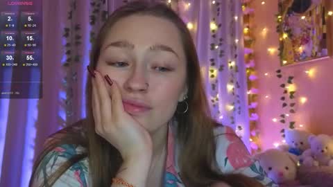 Snapshot of tease_mee_now chatting on 28, 11, 2025 Eva online show from 28, 11, 2025