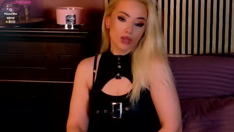 Snapshot of teasingjulianna chatting on 25, 10, 2025 teasingjulianna online show from 25, 10, 2025