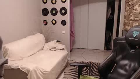 Teddy online show from 2, 3, 2026