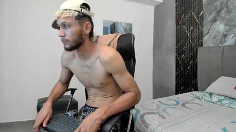 Snapshot of tedyx99 chatting on 10, 3, 2026 Tedy online show from 10, 3, 2026