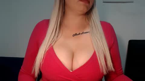 Teeyara  online show from 2, 10, 2025