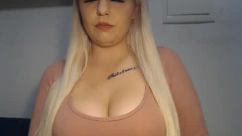 Teeyara  online show from 7, 11, 2025