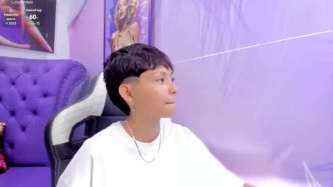 Snapshot of tefi_meow chatting on 23, 9, 2025 Stefani online show from 23, 9, 2025