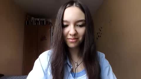 Snapshot of teganmeiser chatting on 3, 11, 2025 Kimi online show from 3, 11, 2025