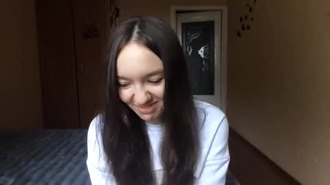 Snapshot of teganmeiser chatting on 12, 11, 2025 Kimi online show from 12, 11, 2025