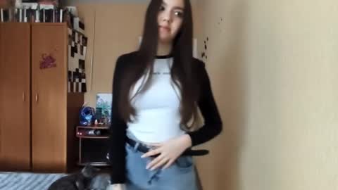 Snapshot of teganmeiser chatting on 2, 12, 2025 Kimi online show from 2, 12, 2025