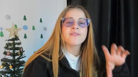 Snapshot of tekila__ chatting on 10, 12, 2024 tekila__ online show from 10, 12, 2024