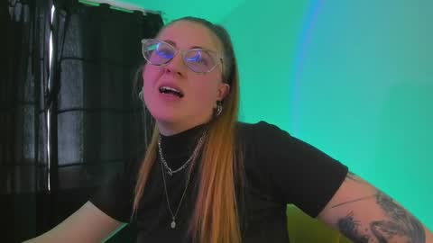 Snapshot of tekila__ chatting on 5, 3, 2025 tekila__ online show from 5, 3, 2025