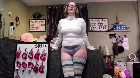 Pixie and Tentacle Overlord online show from 27, 12, 2024