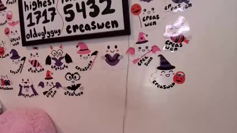 Pixie and Tentacle Overlord online show from 8, 10, 2025