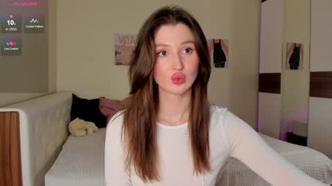 Sexy girl Li online show from 5, 12, 2024