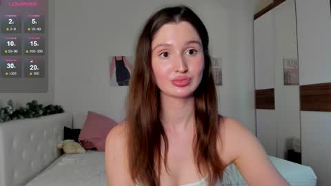 Sexy girl Li online show from 26, 1, 2025
