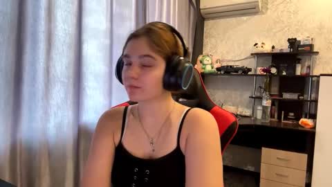 Mira Manson online show from 9, 9, 2025