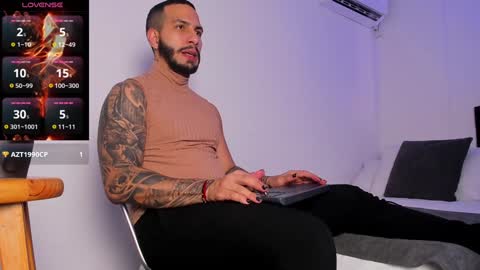 Teo Ferrer online show from 11, 1, 2025