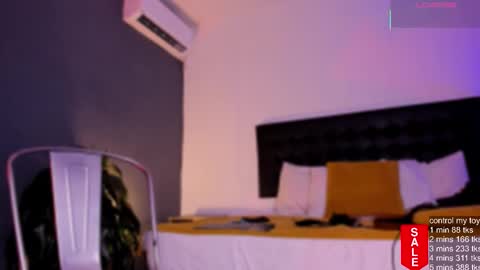 Teo Ferrer online show from 15, 10, 2025