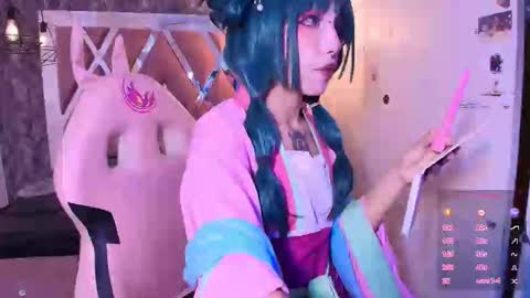 Terra Elowen online show from 31, 10, 2025