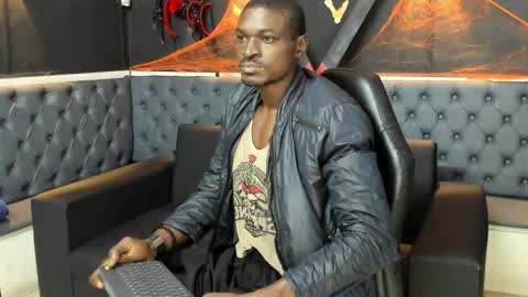 Snapshot of terranze_z chatting on 19, 10, 2025 terranze_z online show from 19, 10, 2025