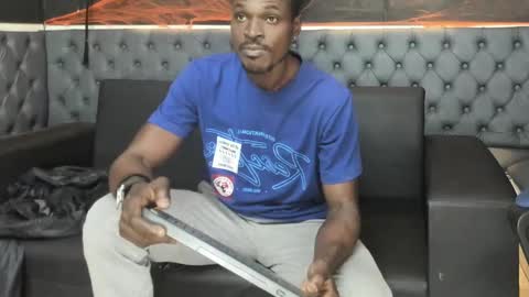 Snapshot of terranze_z chatting on 20, 10, 2025 terranze_z online show from 20, 10, 2025