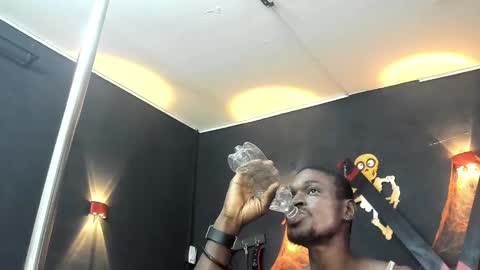 Snapshot of terranze_z chatting on 21, 10, 2025 terranze_z online show from 21, 10, 2025