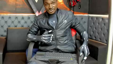 Snapshot of terranze_z chatting on 29, 10, 2025 terranze_z online show from 29, 10, 2025