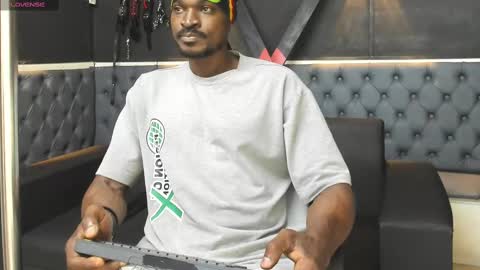 Snapshot of terranze_z chatting on 23, 11, 2025 terranze_z online show from 23, 11, 2025