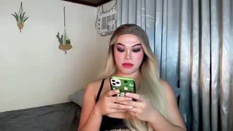 TERRI  the girl will hunt you online show from 22, 2, 2025