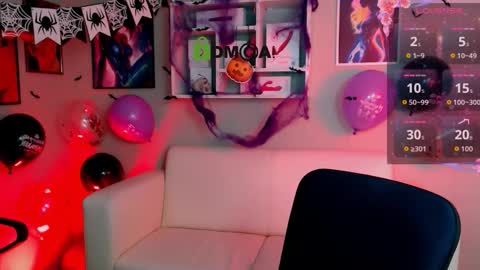 Snapshot of tessa_hit chatting on 25, 10, 2025 Tessa online show from 25, 10, 2025