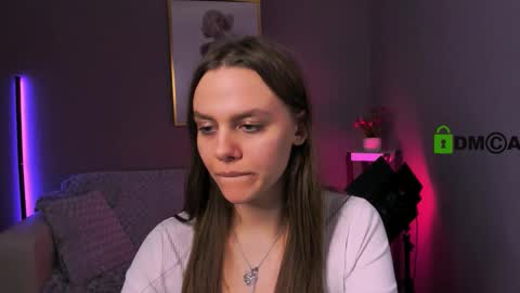 Snapshot of tessa_hit chatting on 9, 11, 2025 Tessa online show from 9, 11, 2025