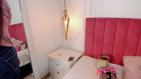 Snapshot of tessa_sinclaire chatting on 13, 2, 2026 TERESA online show from 13, 2, 2026