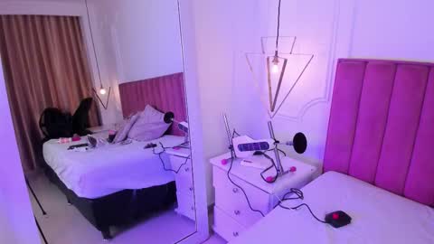 Snapshot of tessa_sinclaire chatting on 28, 2, 2026 TERESA online show from 28, 2, 2026