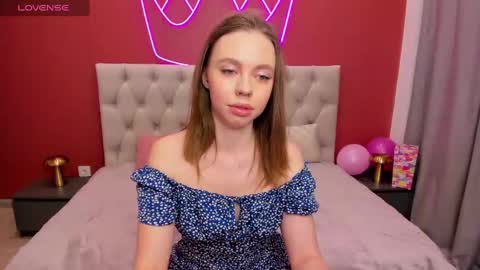 Tessa 3 online show from 17, 2, 2025