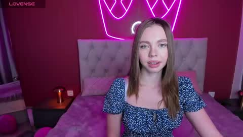 Tessa 3 online show from 22, 2, 2025