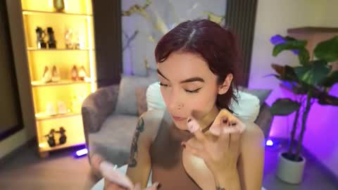 Tessa Fox online show from 24, 2, 2026