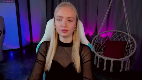 TessaHamilton online show from 21, 12, 2025