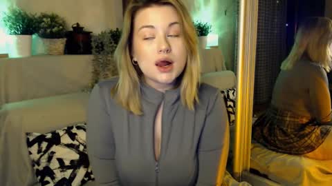 Snapshot of tesspleasure chatting on 16, 2, 2025 TESSA online show from 16, 2, 2025