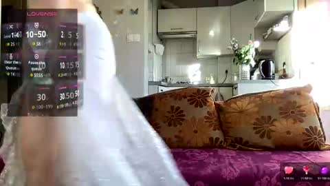 Snapshot of teylor_l chatting on 6, 11, 2025 Teylor online show from 6, 11, 2025