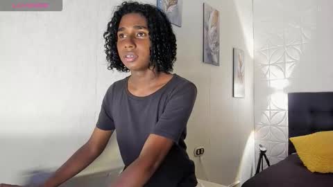 Snapshot of teylor_lovee chatting on 4, 12, 2025 teylor_lovee online show from 4, 12, 2025