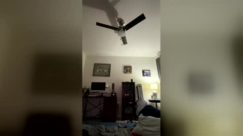 Snapshot of tha_bestyet42 chatting on 1, 4, 2026 tha_bestyet42 online show from 1, 4, 2026