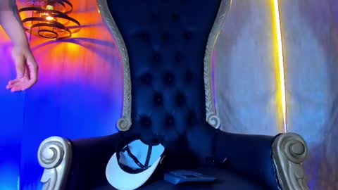 thaddeus king online show from 11, 10, 2025