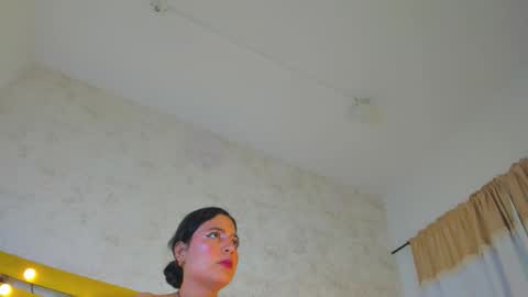 Snapshot of thalia888_ chatting on 6, 10, 2025 thalia888_ online show from 6, 10, 2025