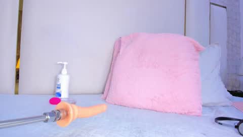 Snapshot of thalia888_ chatting on 28, 11, 2025 thalia888_ online show from 28, 11, 2025